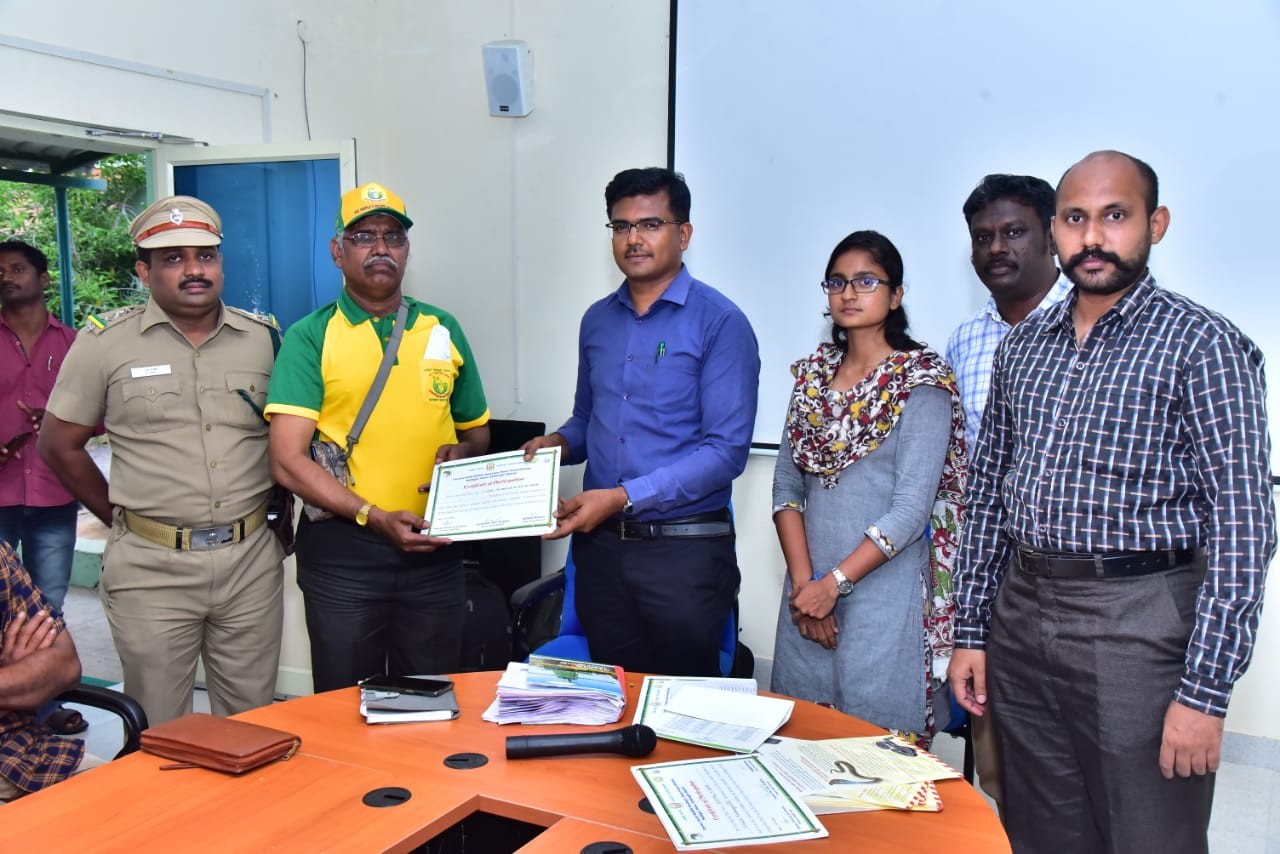 Udayakumar , Joint Secretary of TPSOH receiving all participants certificate